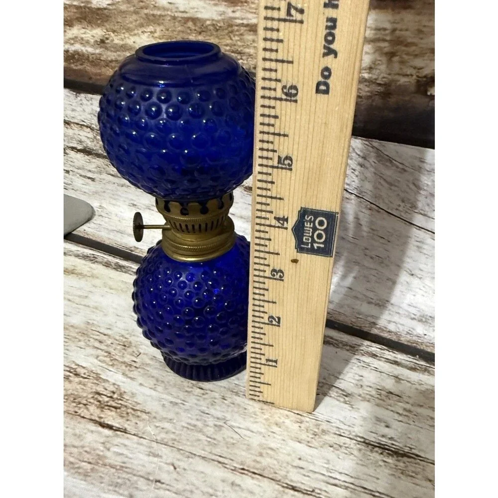 VINTAGE HOBNAIL SAPPHIRE BLUE MINITURE OIL LAMP BLUE CHIMNEY HONG KONG 6.5